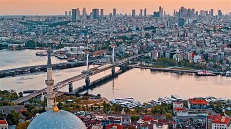  The Whisperer: An Intriguing Exploration of Istanbul's Dark Side